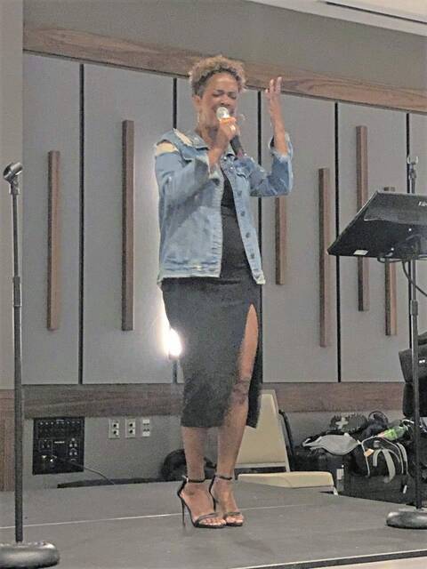 5189859_web1_gtr-oa-karaoke2-062822