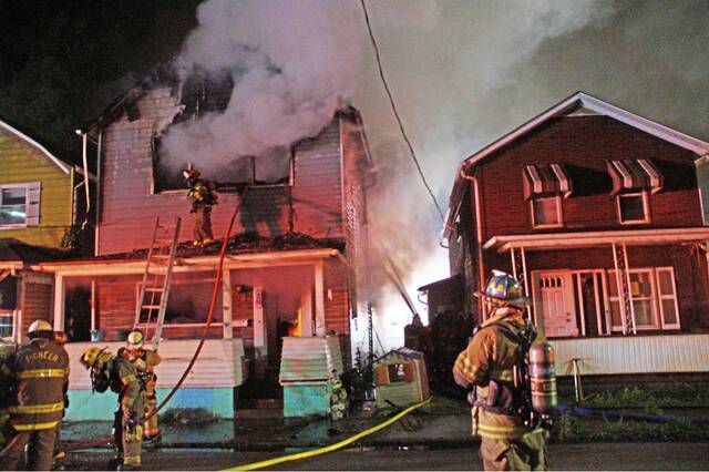 5211560_web1_vnd-Harrisonfire-070622