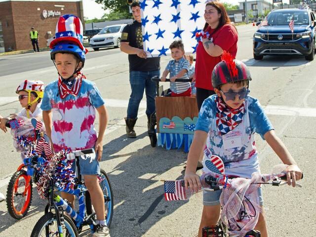 5212653_web1_te-independenceday-071422-6