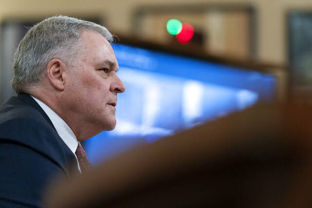 5221308_web1_AP22076537386732