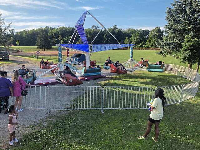 5222899_web1_PHP-PHcarnival7-072122