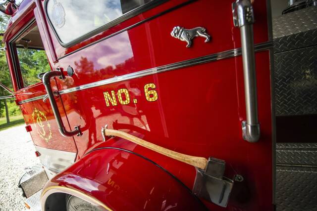 5229866_web1_GTR-VintageFireTruck-7-082120