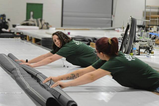5232205_web1_vep-BuildingAwning4-071222