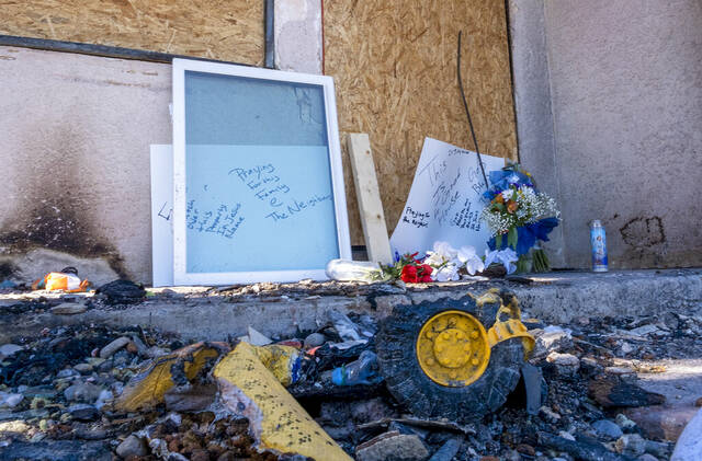 5233355_web1_AP22192657814184