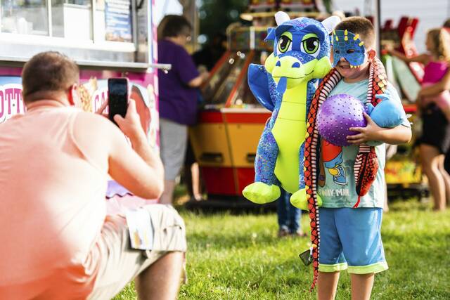 5239272_web1_vnd-blessedsaccarnival2-071422