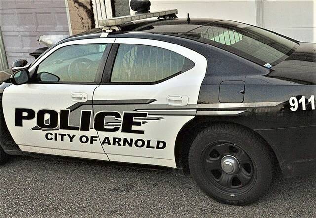 5245932_web1_WEB-arnold-police-vehicle