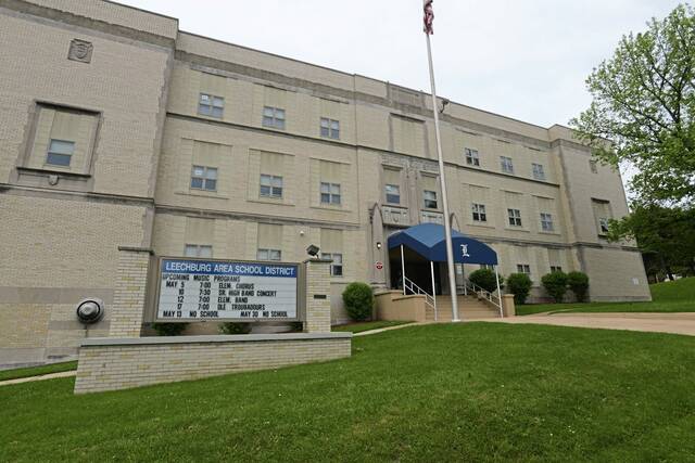 5246986_web1_WEB-leechburg-highschool