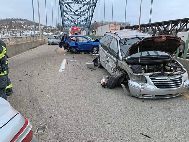 5247228_web1_gtr-70crash1
