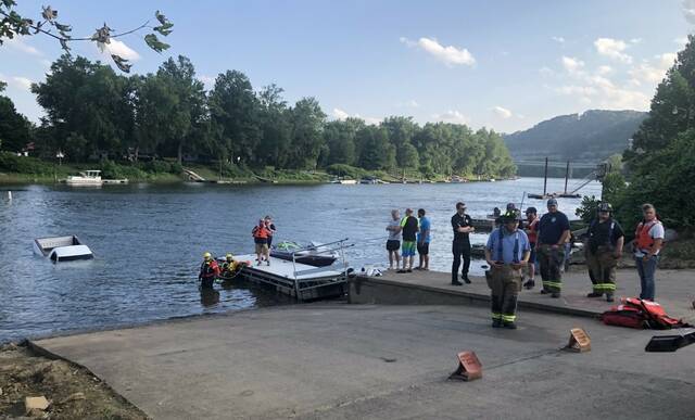 5261639_web1_vnd-TruckInRiver-072122