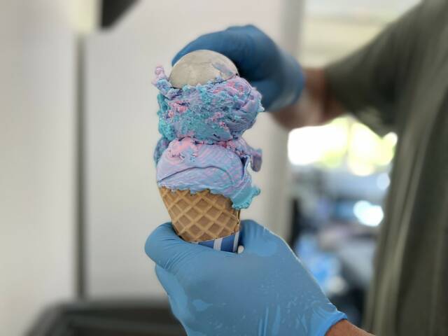 5263125_web1_vnd-icecream-072222-2