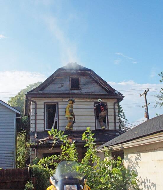 5274470_web1_vnd-northcanalfire-072622--2-