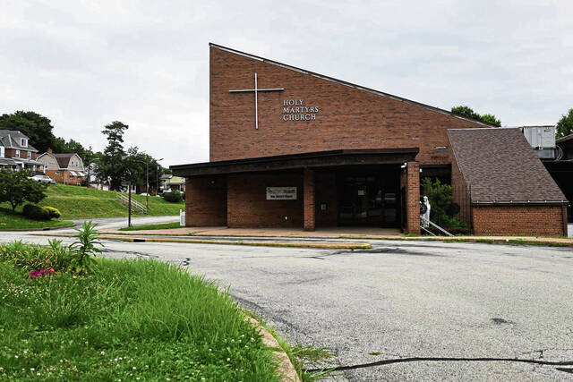 5279803_web1_vnd-churchclosing005-073022