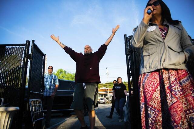 5291317_web1_gtr-fettermanvisit8-051122