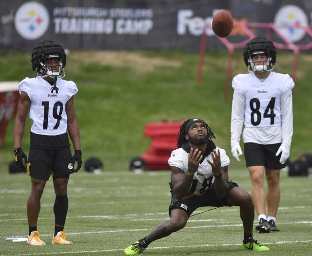 5291367_web1_ptr-Steelers07-073122