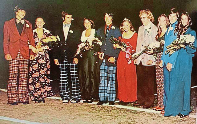 5288305_web1_gtr-HempHomecoming20220816_0724