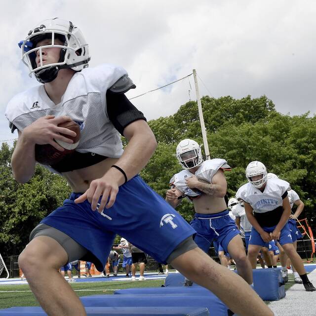 New coach Dan Knause focuses on physicality as Trinity hopes to end playoff drought