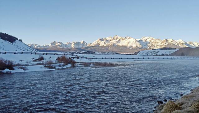 5305178_web1_ptr-idahotravel-080522
