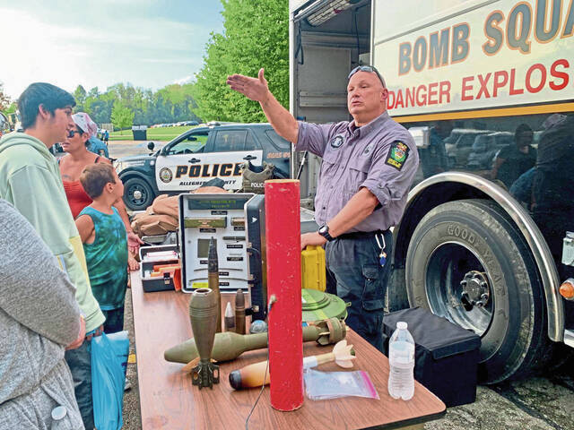 5319493_web1_te-nationalnightout-081822-1