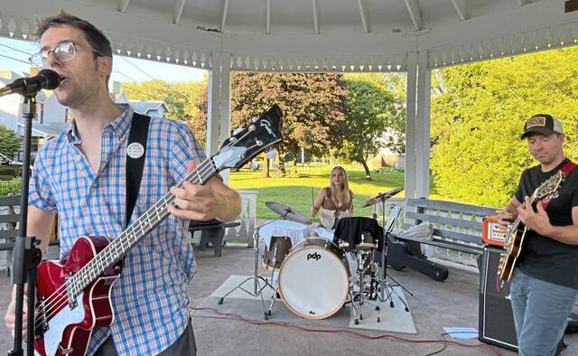 5330456_web1_vnd-FreeportConcert-081322-8