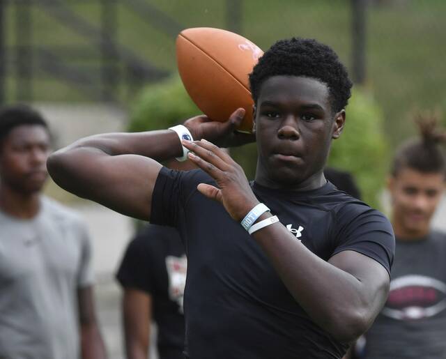 Imani Christian to pick up pace with coach LaRoi Johnson back