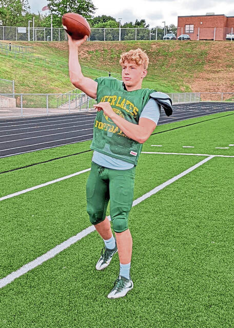 Deer Lakes father, son unsatisfied with missing playoffs