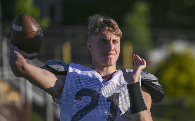 Highlands quarterback goes from freaked-out freshman to record-breaking senior