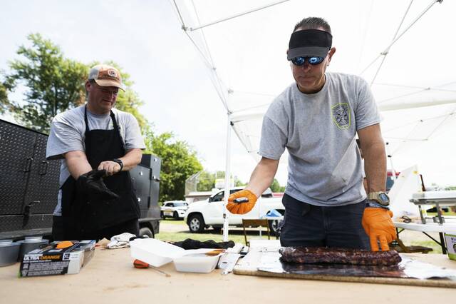 5355083_web1_vnd-EastDeerFest7-082122