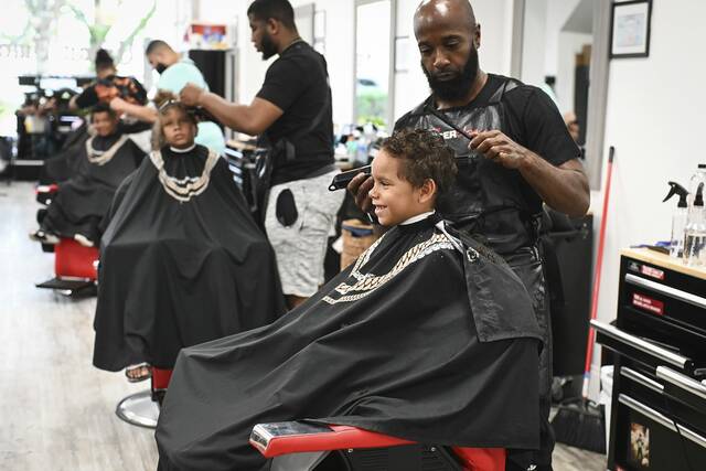 5361050_web1_vnd-lo-freehaircuts006-082522