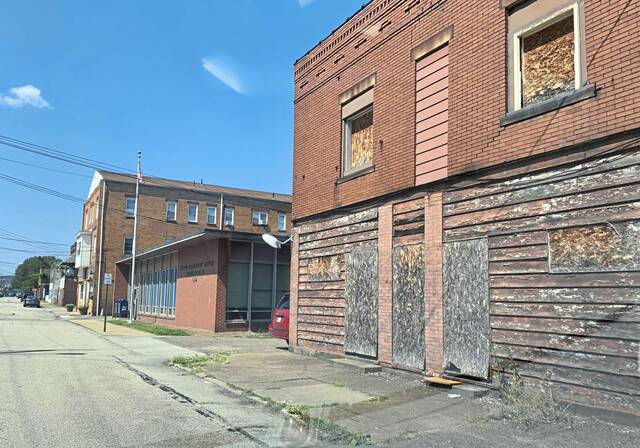 5365195_web1_vnd-brackblight-082622--2-