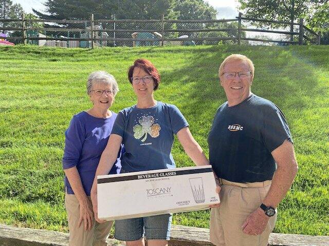 5365274_web1_her-harvestvolunteer-090122