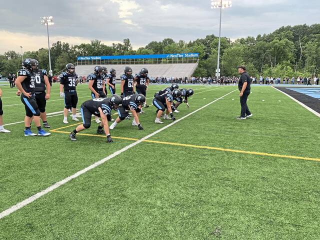 Seneca Valley hangs on as late field-goal attempt by Penn Hills is off target