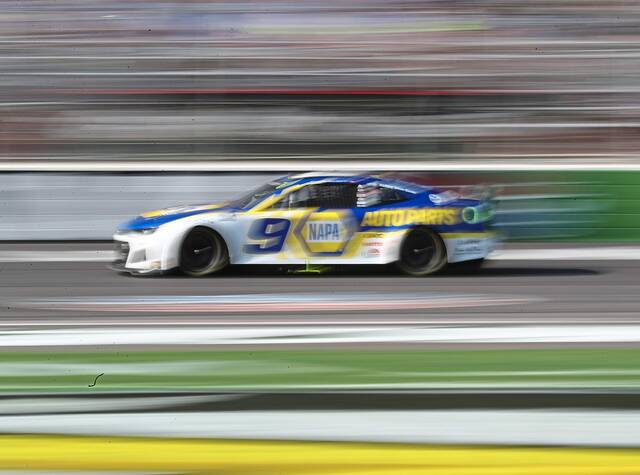 5379029_web1_ptr-NASCARplayoff-083022
