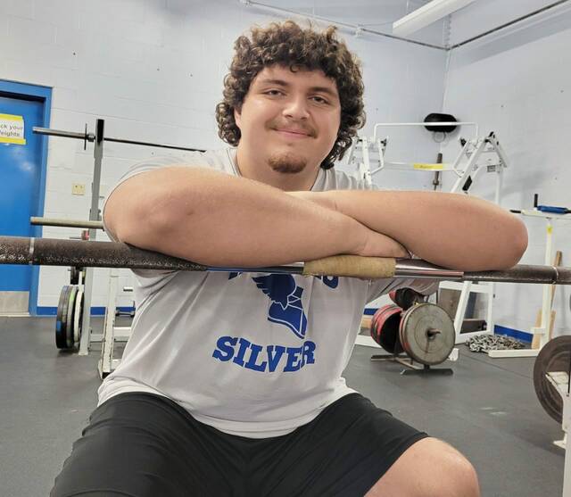 Westmoreland football notebook: Hempfield senior perseveres after 3 ACL tears