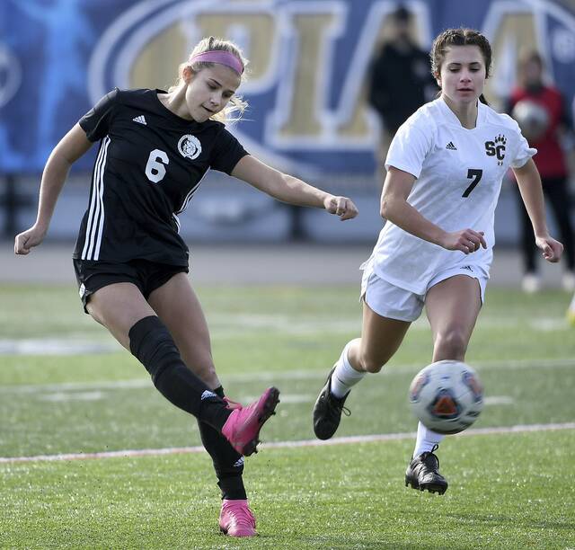GCC girls soccer not hitting panic button, remain No. 1 in Class A
