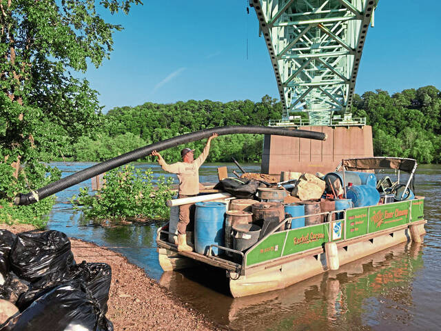 5402126_web1_vnd-RiverCleanup-05292