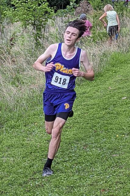 Plum runners off to strong start after performance at Gateway Invitational