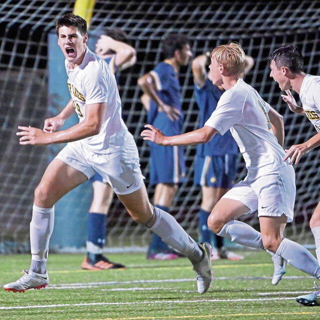 Buzzer-beating goal highlights strong start for Deer Lakes boys soccer