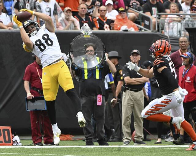 5419322_web1_ptr-Steelers15-091222