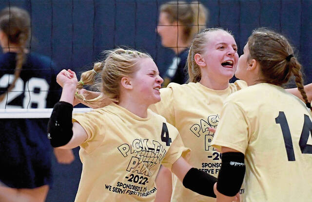 Joyce sisters enjoying time together with Kiski Area volleyball
