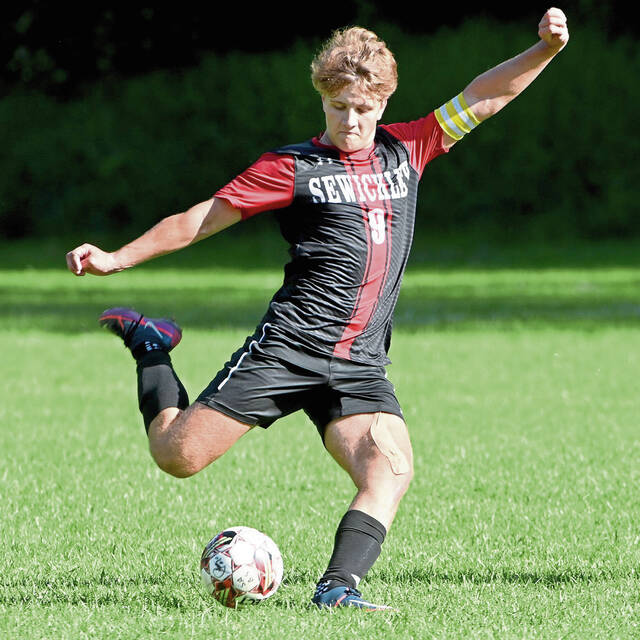 Senior-heavy Sewickley Academy boys soccer team chasing another section title