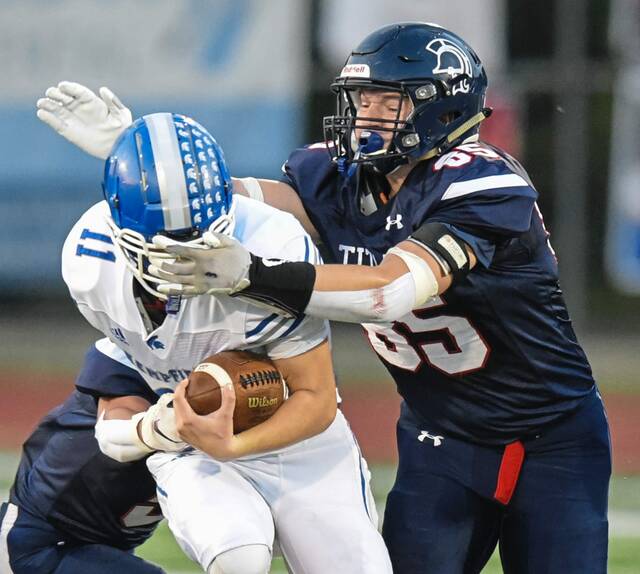 Jake Phillips’ 7 touchdowns lead Hempfield to romp of Shaler
