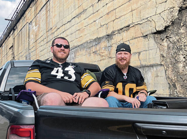 5440099_web1_gtr-tailgate6-091922