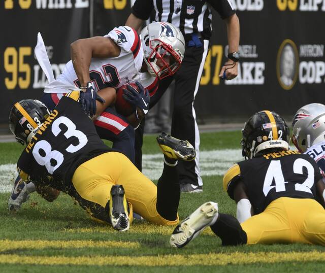 5441711_web1_ptr-Steelers21-091922