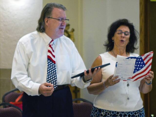 5442946_web1_cv-911memorialservice-092922-8