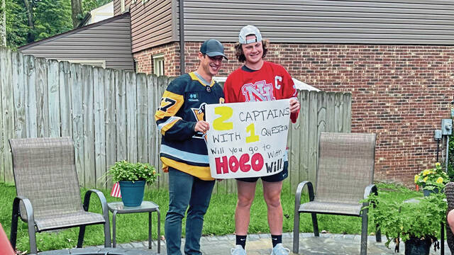 Gallery: Sidney Crosby earns big assist during Penguins' season ticket  delivery