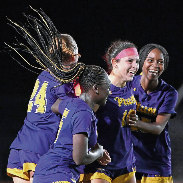 Plum girls soccer team gets tough win against Franklin Regional