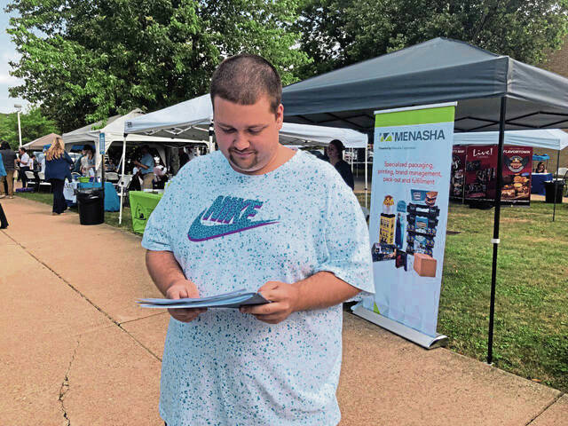 5448680_web1_gtr-DylanKirtland