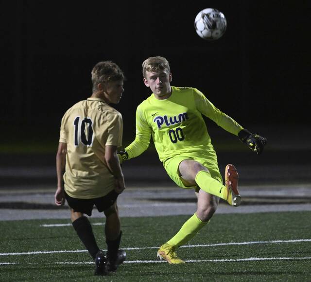 Key early-season wins have Plum boys soccer off to another strong start to season