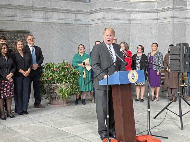 5472466_web1_ptr-DigitalDivide1-092822