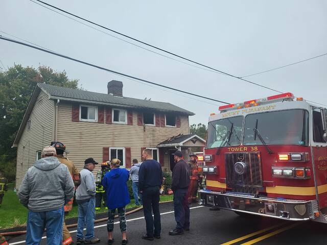 5475332_web1_gtr-mtpleasantfire2